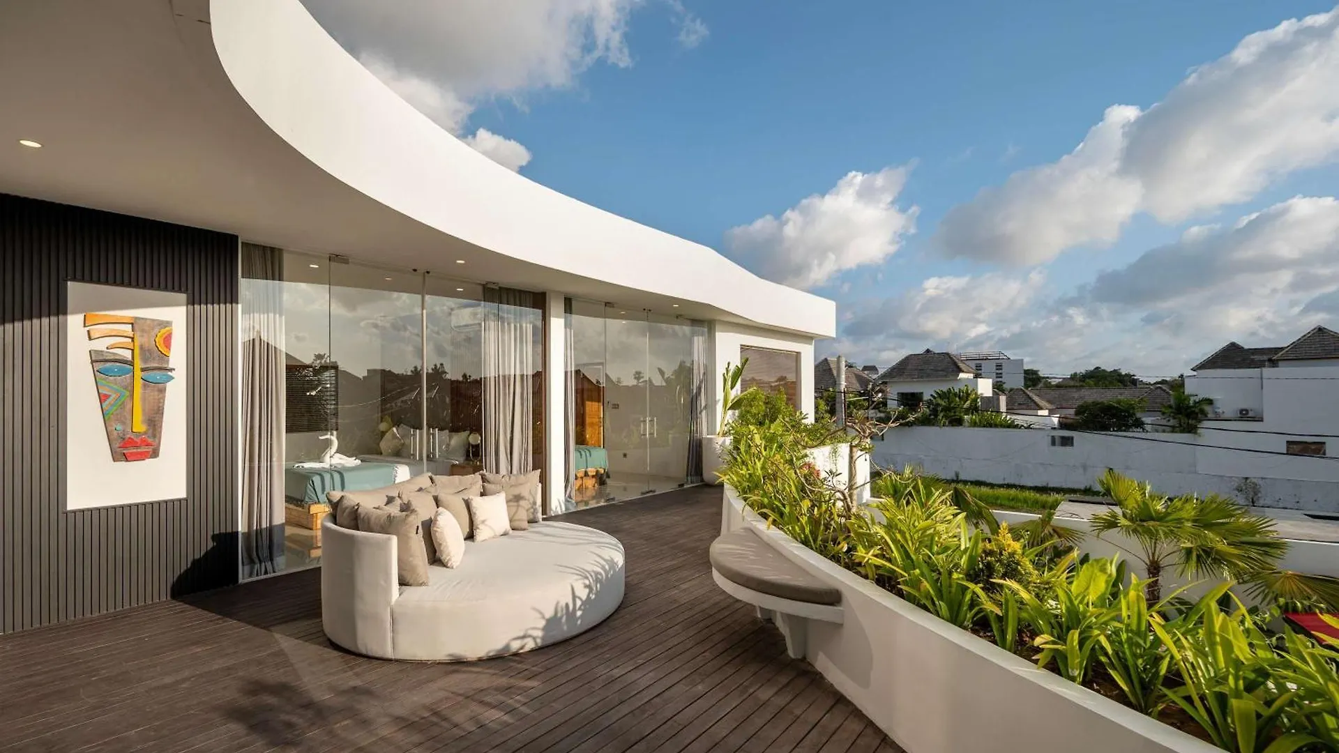 Villa Soluna Luxury 4Bd Villa With Pool & Zen Vibes Seminyak  Holiday home