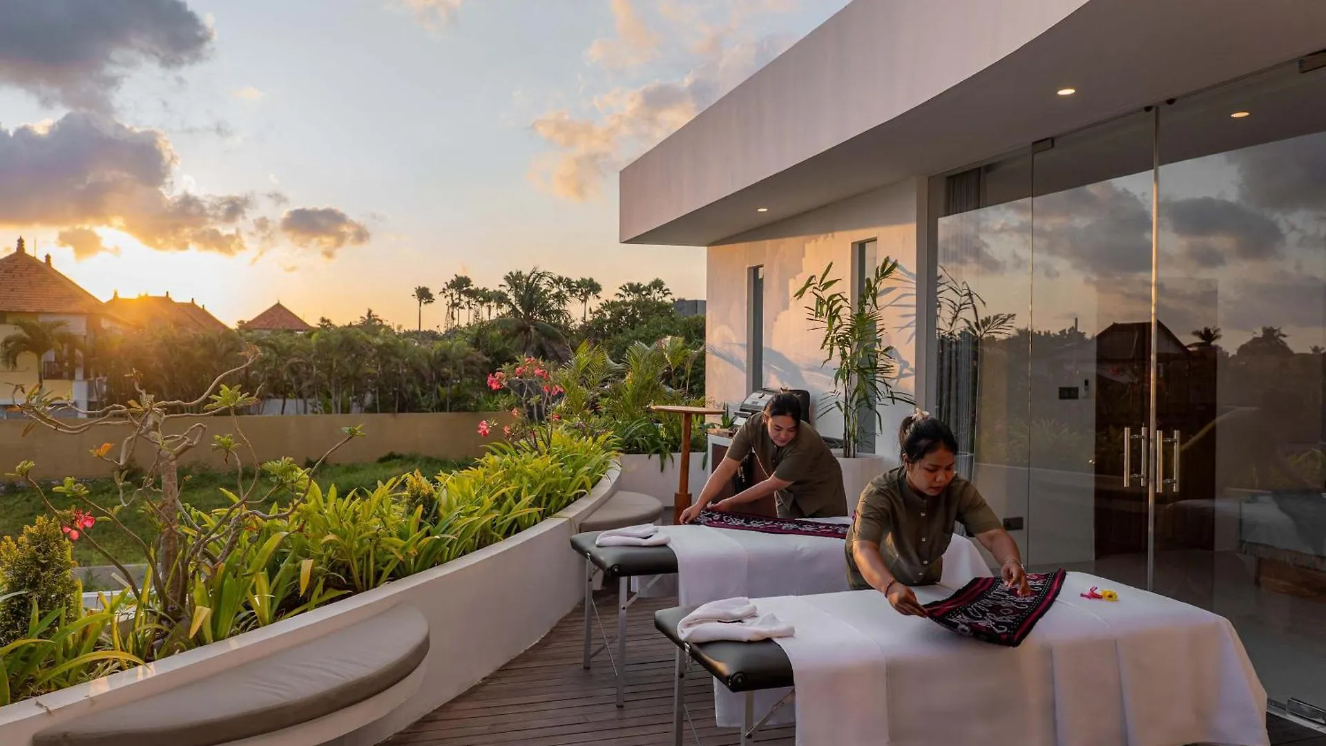 Villa Soluna Luxury 4Bd Villa With Pool & Zen Vibes Seminyak  Holiday home Seminyak (Bali)